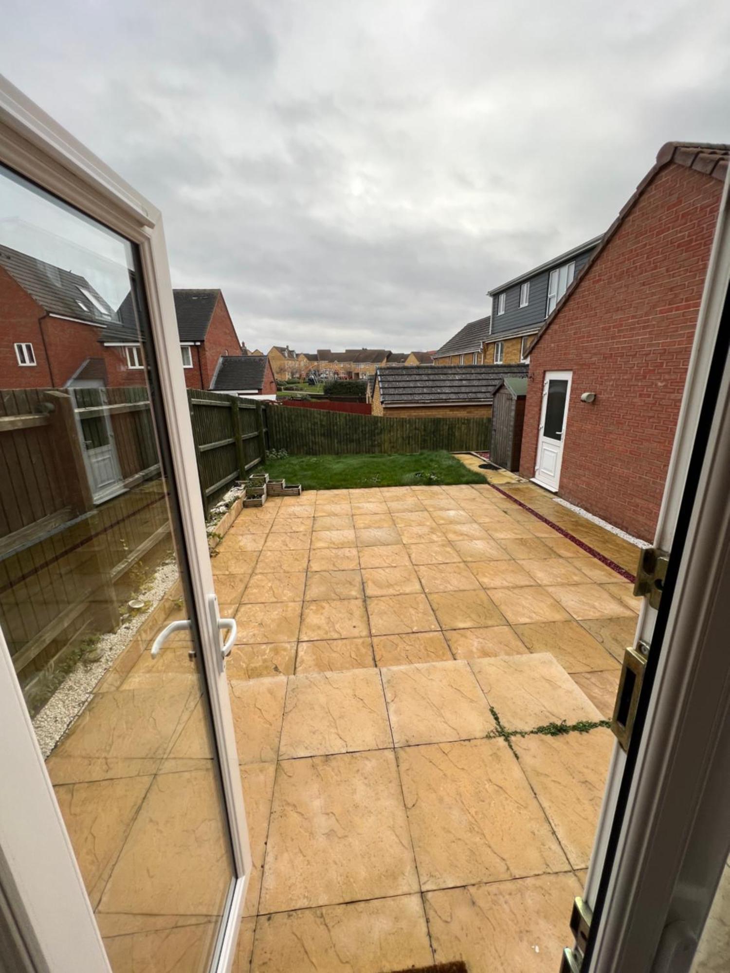 The Belfry 3 Bedrooms 2 Bathrooms Contractors & Family Higham Ferrers ภายนอก รูปภาพ